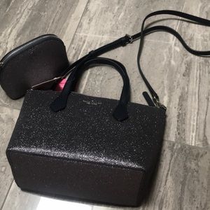 kate spade Bags - 🧞♂️ Kate Spade satchel crossbody + cosmetic SET kate spade Bags - 🧞♂️ Kate Spade satchel crossbody + cosmetic SET